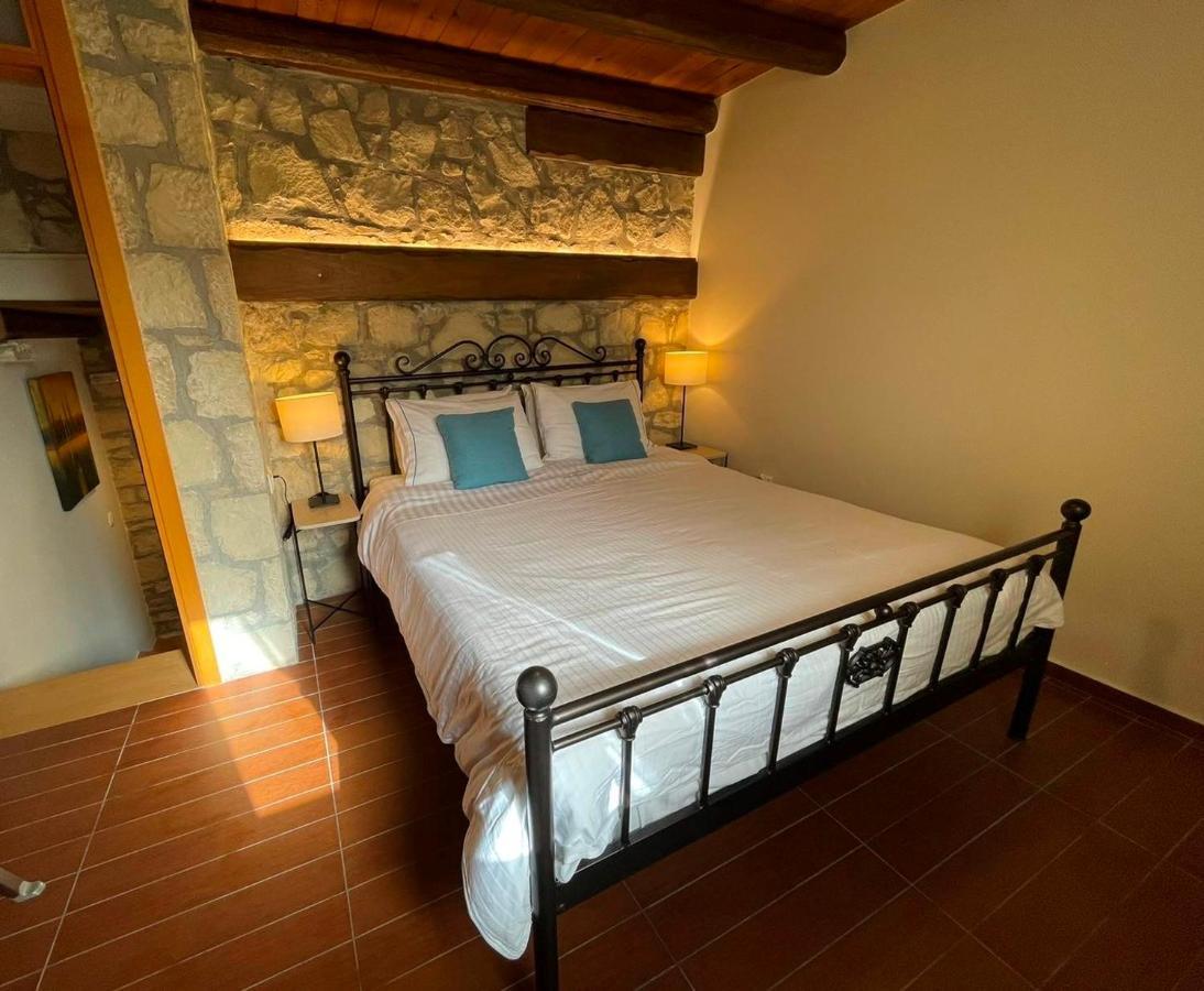 Villa Petra Nova